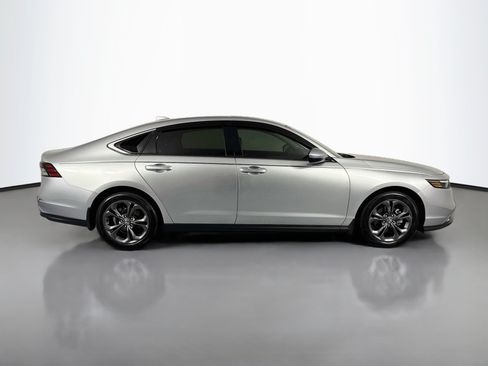 Certified 2024 Honda Accord EX image 4