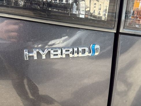 Used 2022 Toyota Highlander XLE FWD image 7