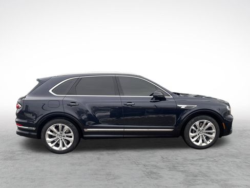 Used 2024 Bentley Bentayga Plug-In Hybrid image 10