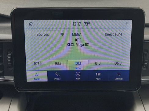 Used 2020 Ford Explorer XLT w/ Equipment Group 202A RWD image 25
