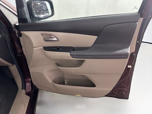 Used 2013 Honda Odyssey Touring image 33