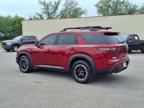 Used 2024 Nissan Pathfinder Rock Creek AWD/4WD image 3