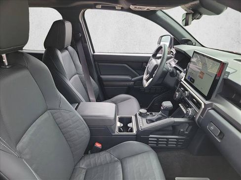 Used 2026 Toyota 4Runner TRD Off-Road Premium AWD/4WD image 12