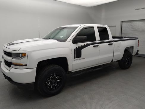 Used 2017 Chevrolet Silverado 1500 Custom w/ Rally 1 Edition RWD image 2