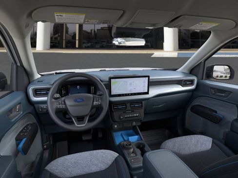 New 2025 Ford Maverick XLT image 9
