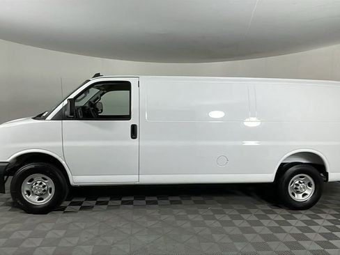 New 2025 Chevrolet Express 2500 Extended w/ Communications Package image 7