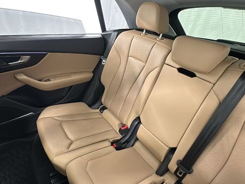 Used 2023 Audi Q8 Prestige image 14