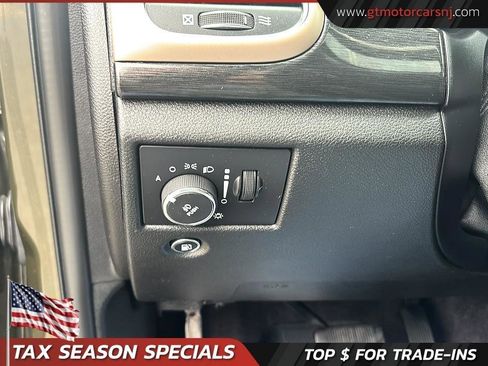 Used 2016 Jeep Grand Cherokee Laredo 75th Anniversary image 26