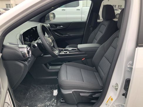 New 2026 Chevrolet Equinox LT image 11