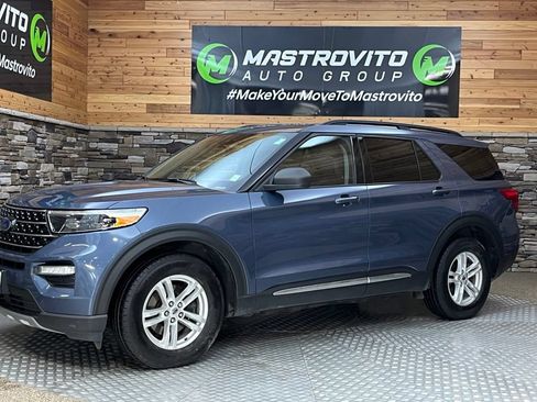 Used 2021 Ford Explorer XLT w/ Equipment Group 202A AWD/4WD image 10