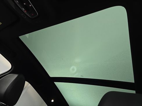 Used 2018 Audi Q7 3.0T Premium image 32