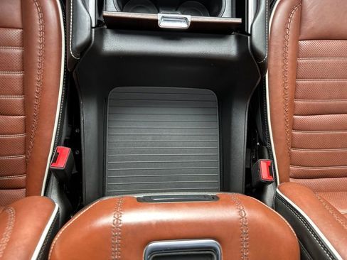 Certified 2023 GMC Yukon XL Denali Ultimate AWD/4WD image 7
