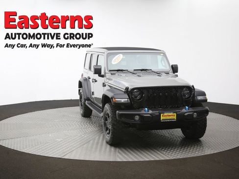 Used 2023 Jeep Wrangler Unlimited w/ Sun & Screen Package image 58