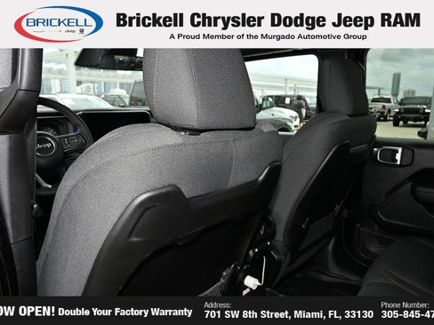 Used 2026 Jeep Wrangler Unlimited Rubicon AWD/4WD image 19