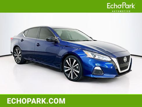 Used 2019 Nissan Altima 2.5 SR w/ SR Premium Package image 1