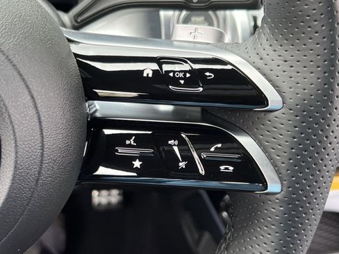 New 2026 Mercedes-Benz GLB 250 4MATIC image 30