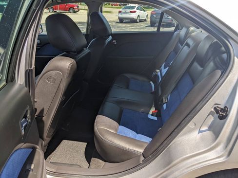 Used 2009 Ford Fusion SE FWD image 12