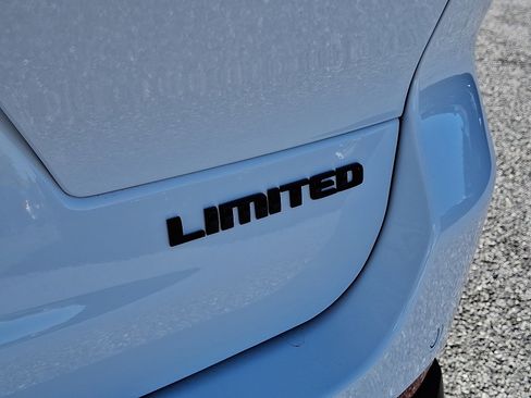 New 2025 Jeep Grand Cherokee L Limited image 14