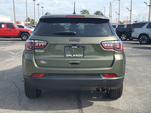 Used 2021 Jeep Compass Latitude w/ Driver Assistance Group image 6