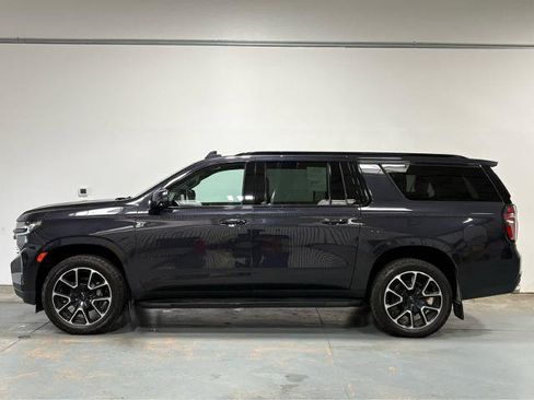 Used 2024 Chevrolet Suburban RST w/ Sport Performance Package AWD/4WD image 2