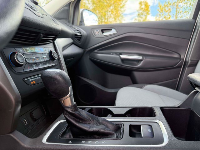 Used 2017 Ford Escape SE AWD/4WD image 27
