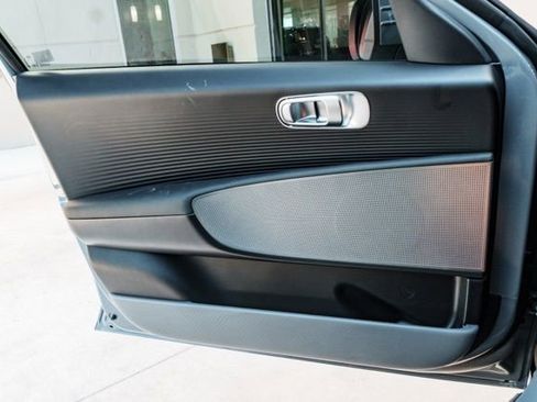 New 2025 Hyundai Ioniq 6 SE RWD image 17