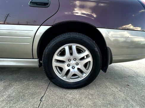 Used 2001 Subaru Outback Wagon image 14