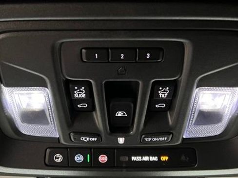 Used 2024 GMC Sierra 1500 AT4 w/ Technology Package AWD/4WD image 38