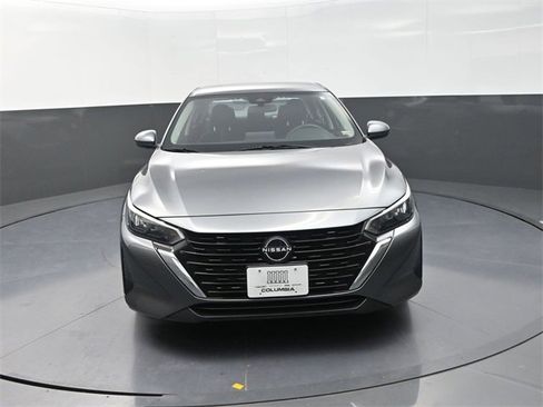 Used 2024 Nissan Sentra SV image 2