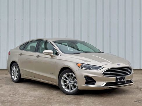 Certified 2019 Ford Fusion SEL image 7