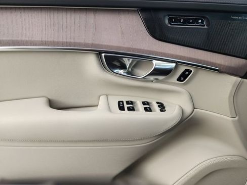 New 2026 Volvo XC90 B6 Ultra w/ Protection Package image 20
