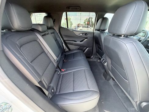 Used 2026 Chevrolet Equinox LT w/ Convenience Package II FWD image 25