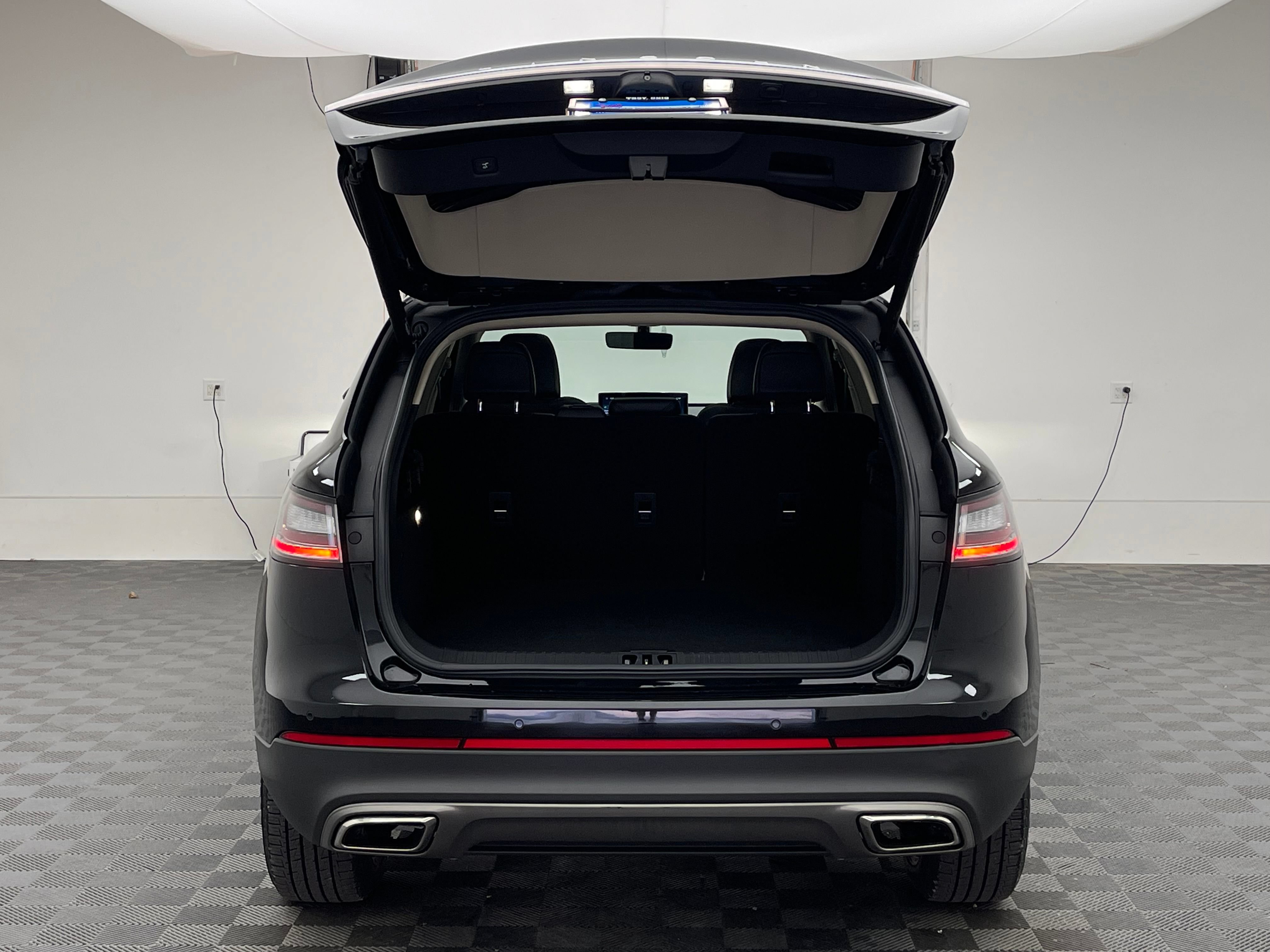 Used 2022 Lincoln Nautilus Reserve FWD image 11