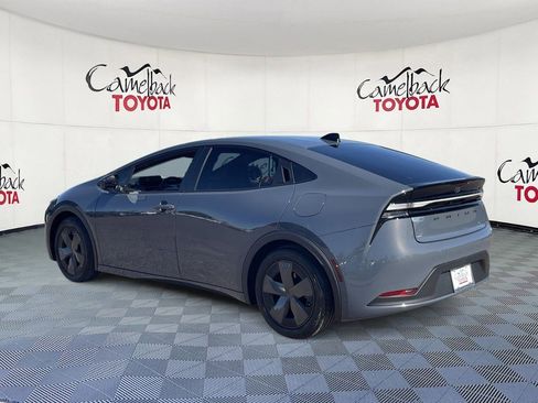 New 2026 Toyota Prius Plug-In Hybrid FWD image 5