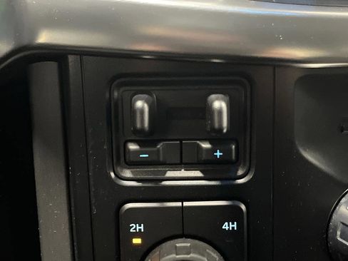 Certified 2022 Ford F150 Lariat w/ Equipment Group 501A Mid image 27