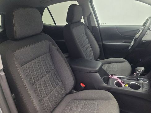 Used 2024 Chevrolet Equinox LT FWD image 21