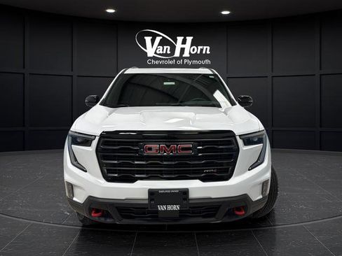 Used 2024 GMC Acadia AT4 image 2