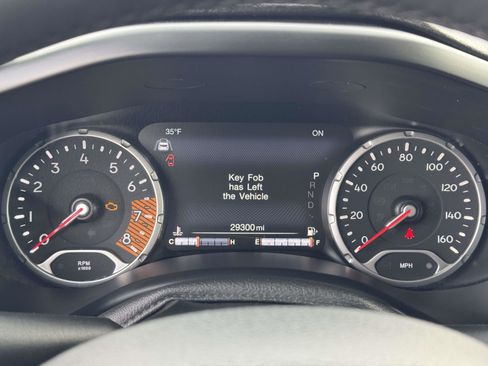Used 2022 Jeep Renegade Latitude image 11