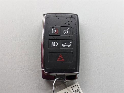 New 2025 Land Rover Range Rover Sport SE image 22