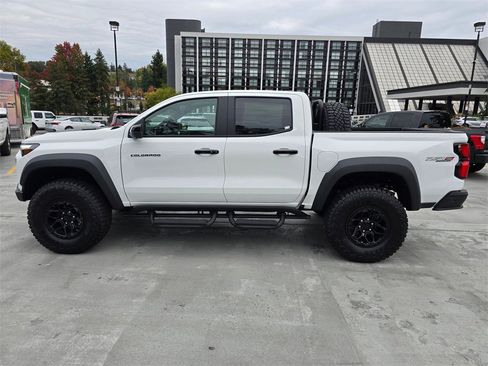 New 2026 Chevrolet Colorado ZR2 w/ ZR2 Bison Edition image 2