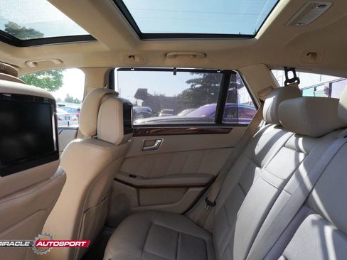 Used 2011 Mercedes-Benz E 350 4MATIC Wagon image 26