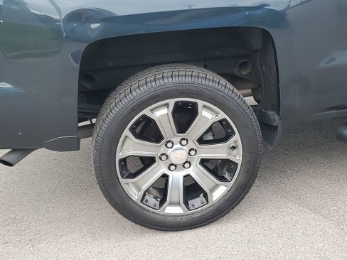 Used 2018 Chevrolet Silverado 1500 LT w/ All Star Edition AWD/4WD image 5
