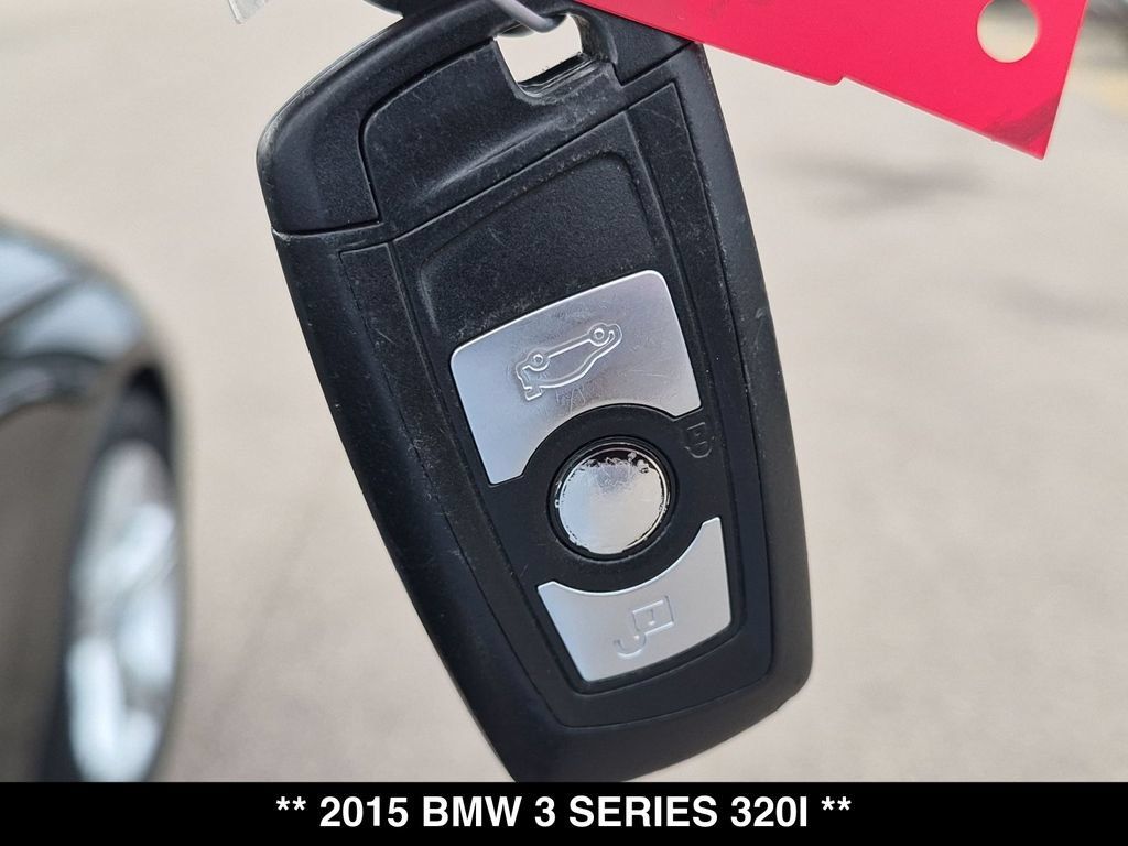 Used 2015 BMW 320i Sedan RWD image 23