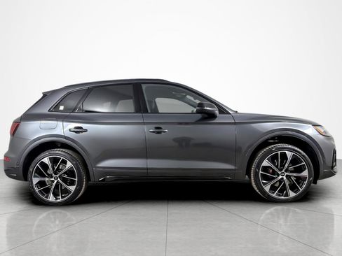Used 2023 Audi SQ5 Prestige w/ Prestige Package image 6