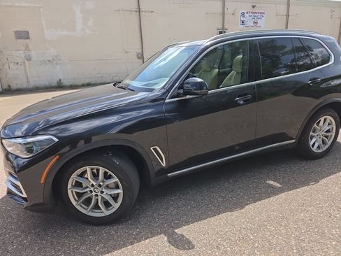 Used 2020 BMW X5 xDrive40i w/ Premium Package AWD/4WD image 6