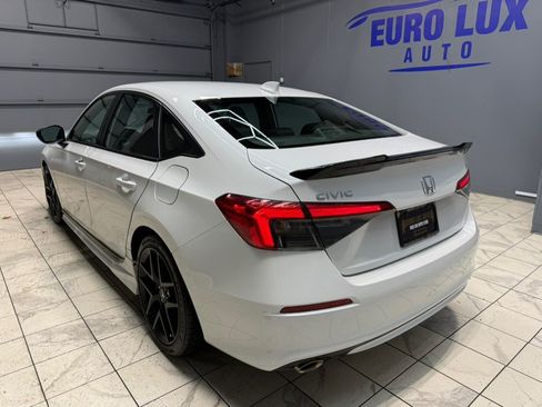 Used 2024 Honda Civic Si image 9