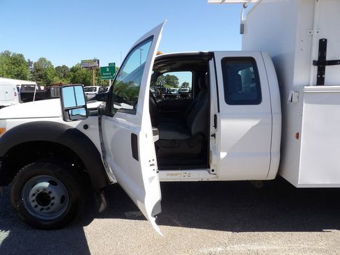 Used 2013 Ford F550 2WD SuperCab Super Duty w/ Payload Upgrade Pkg image 13