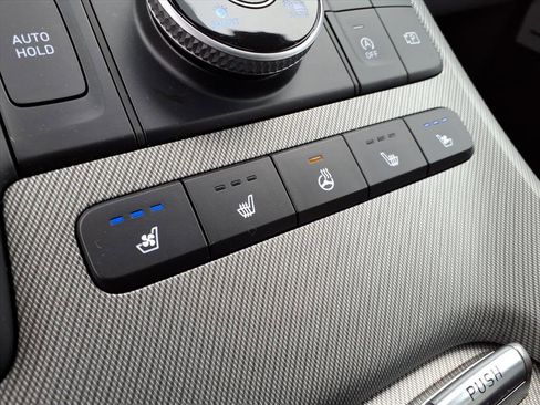 Used 2024 Hyundai Palisade SEL w/ Premium Package image 16