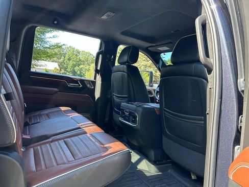 Used 2024 GMC Sierra 2500 Denali Ultimate AWD/4WD image 53