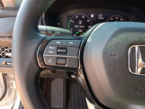 Used 2024 Honda Accord Touring image 22